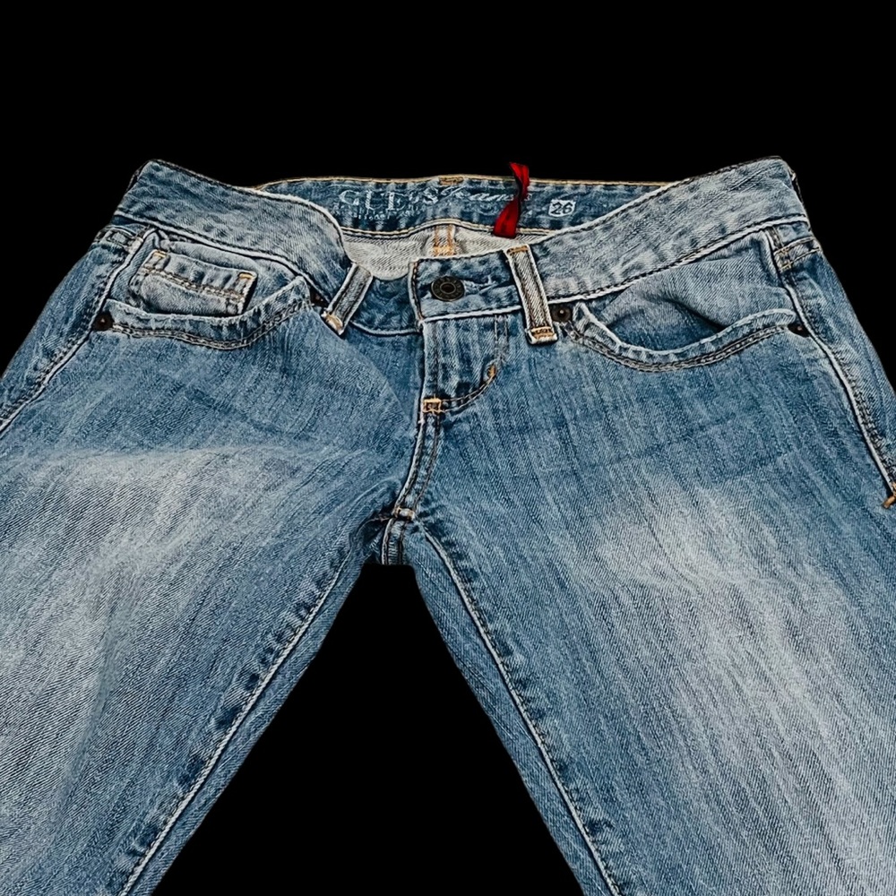 Guess Capris - Size 26 - Slim Leg - Picture 3 of 6